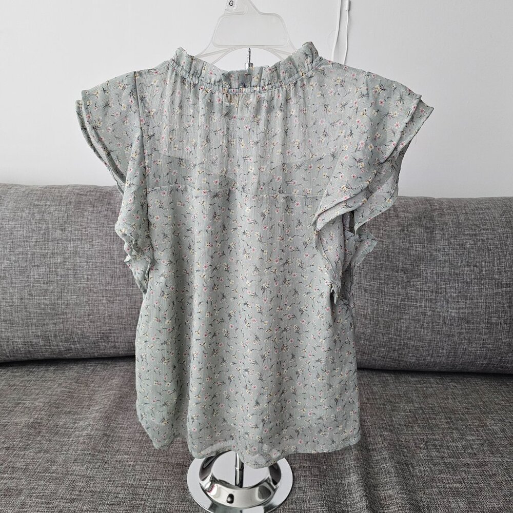 Pretty blouse